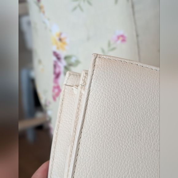 FERRAGAMO vintage Off White Shoulder Bag - Picture 9 of 16